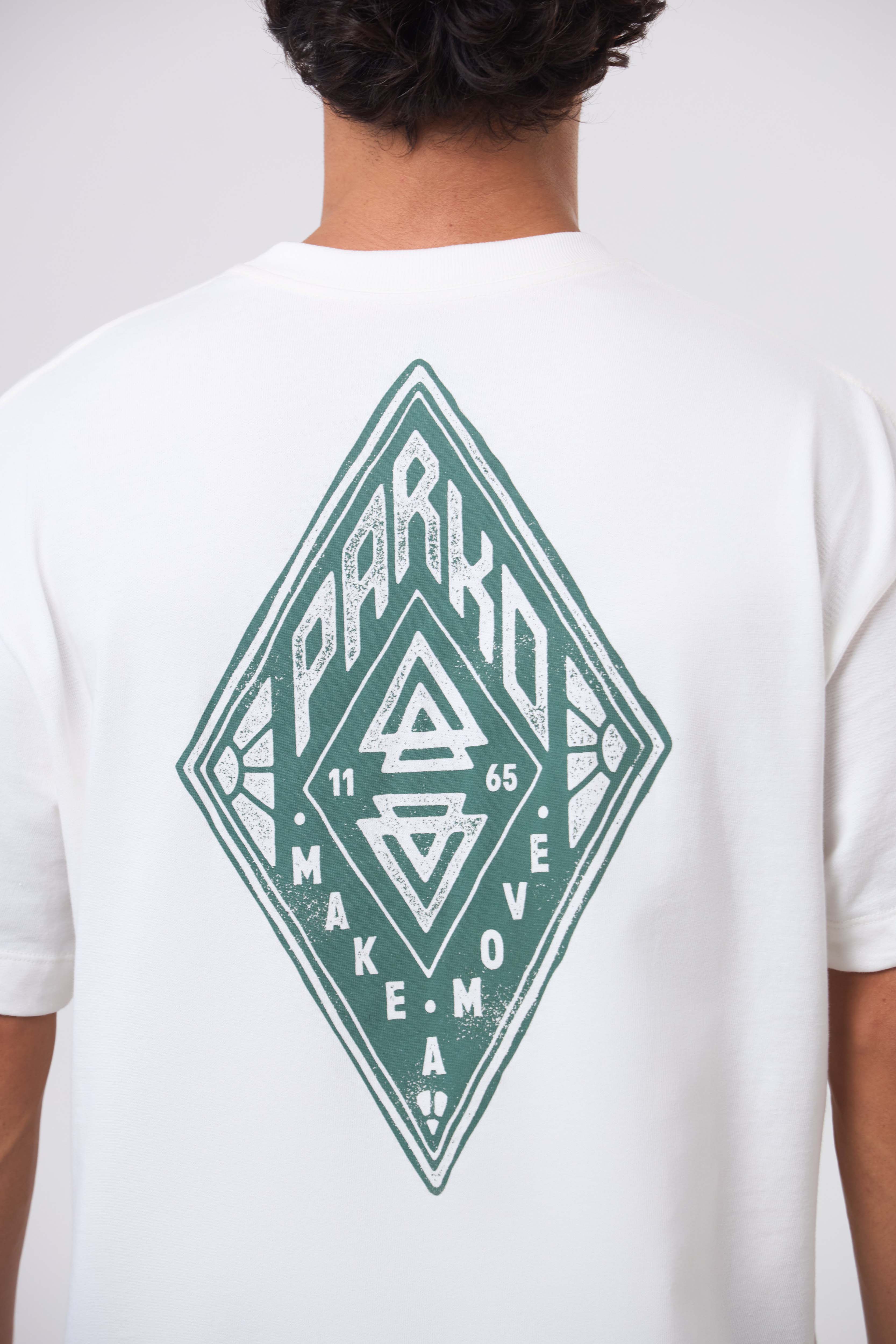 Camiseta Over Boxy Emblem