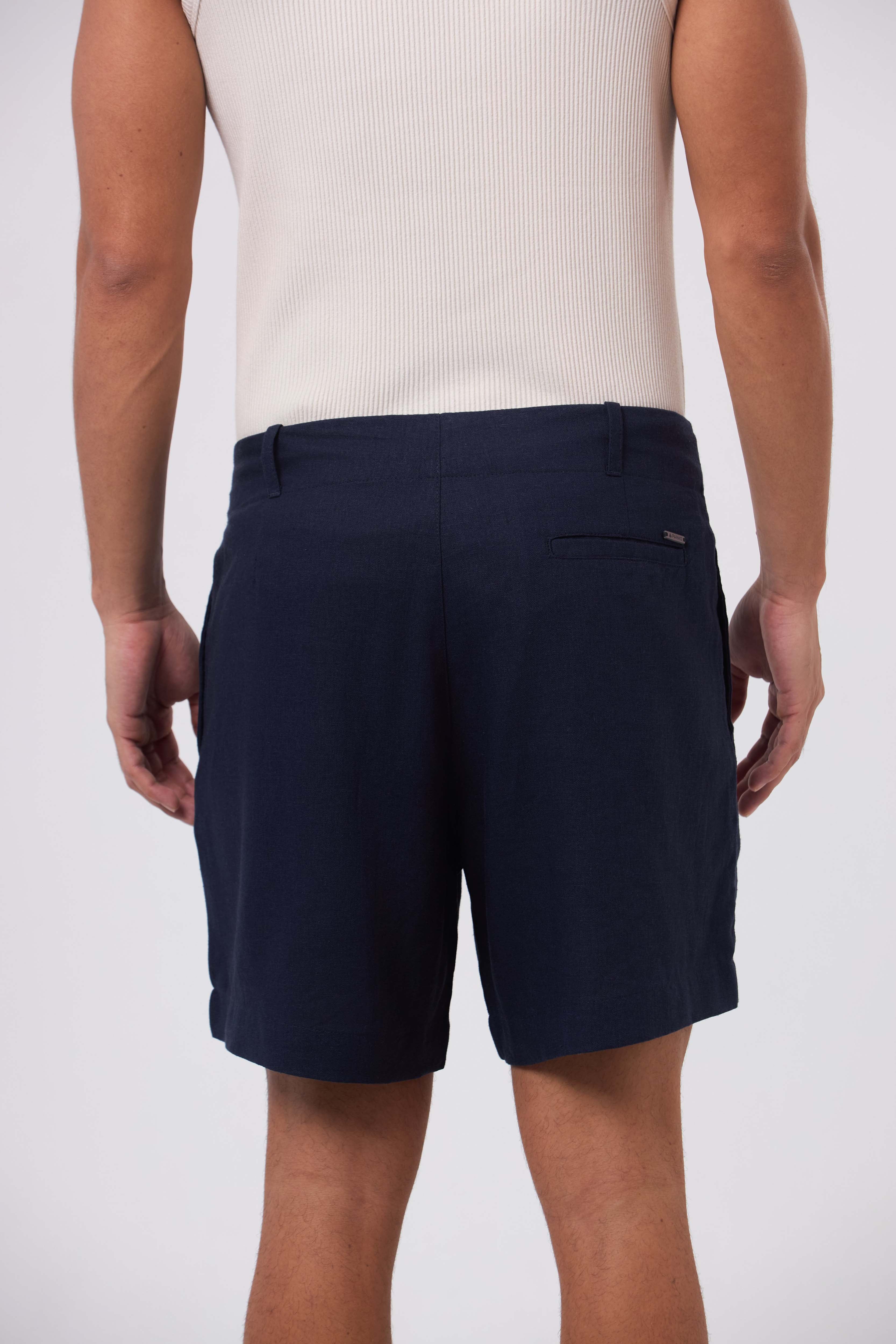 Bermuda de Linho Essential Marinho