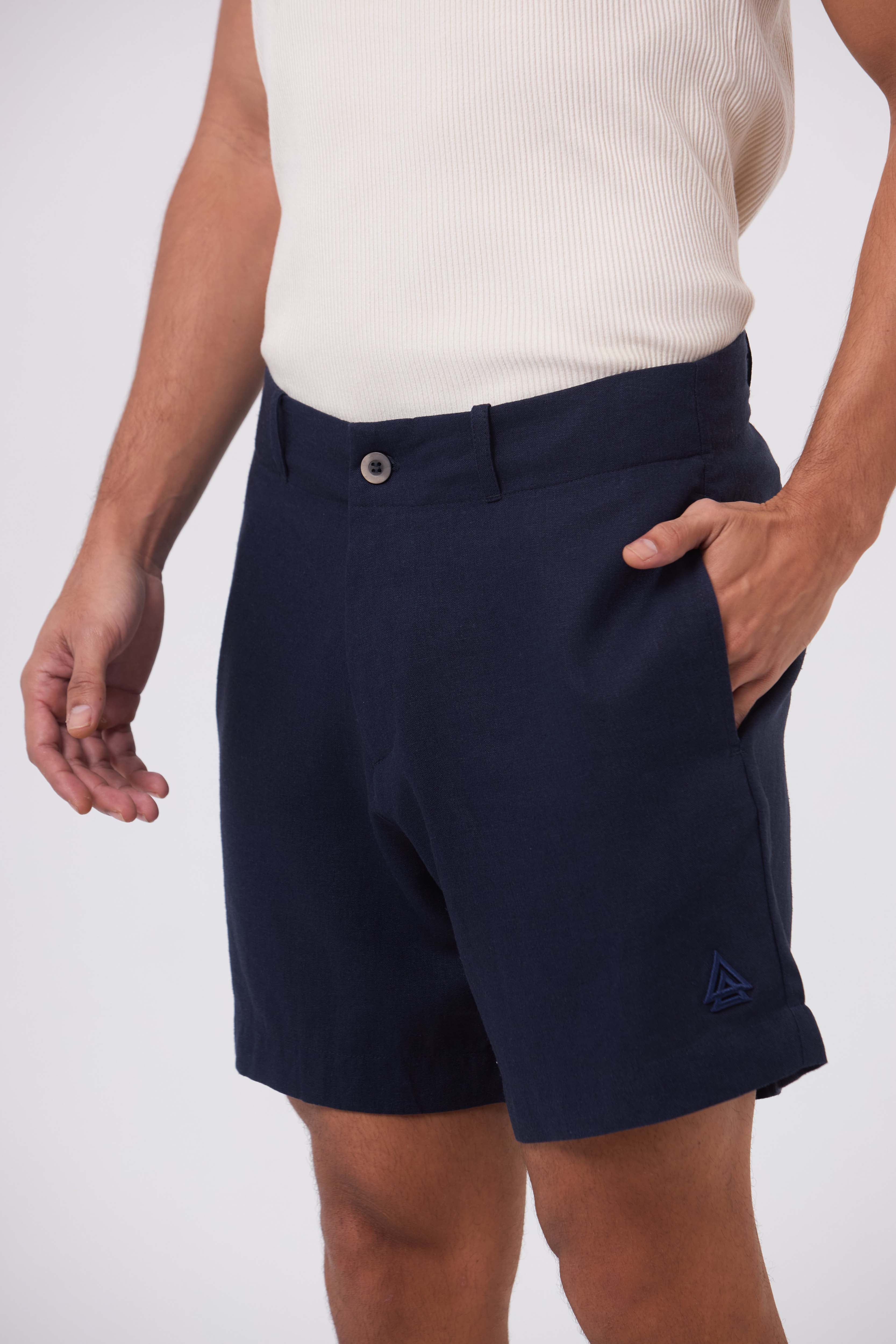 Bermuda de Linho Essential Marinho