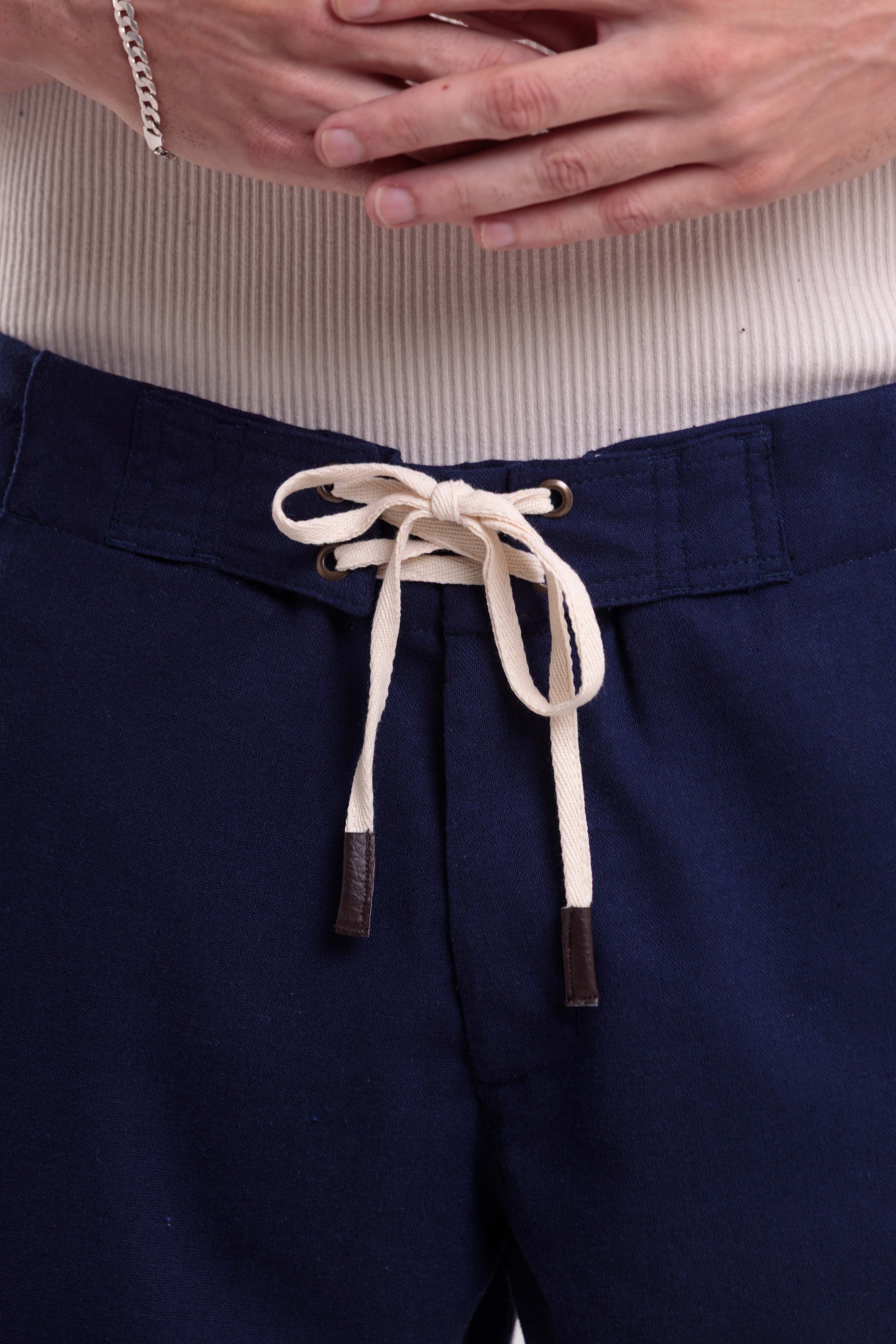 Bermuda de Linho Marinho