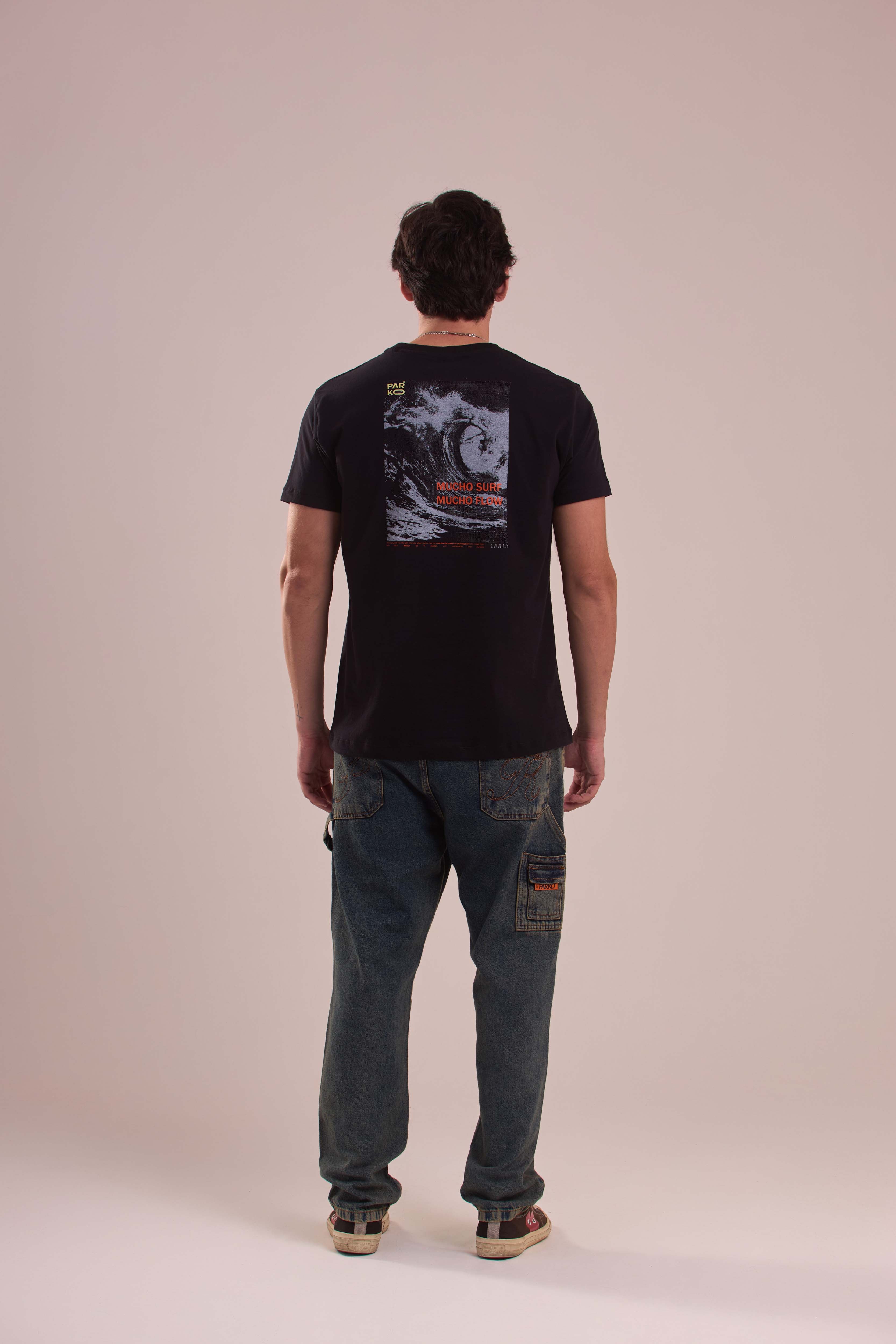 Camiseta Classic Mucho Surf