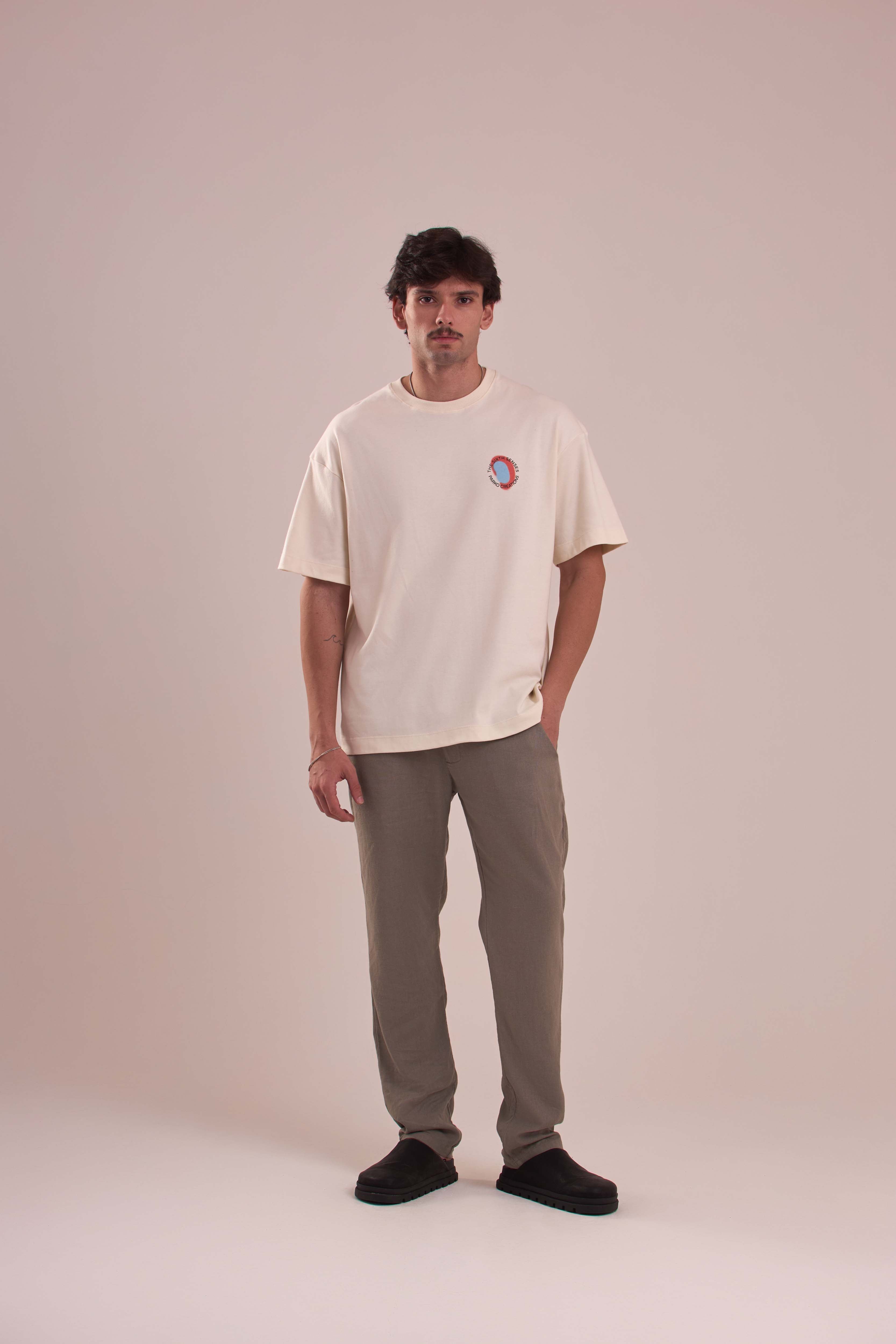 Camiseta Over Boxy Sixth Senses