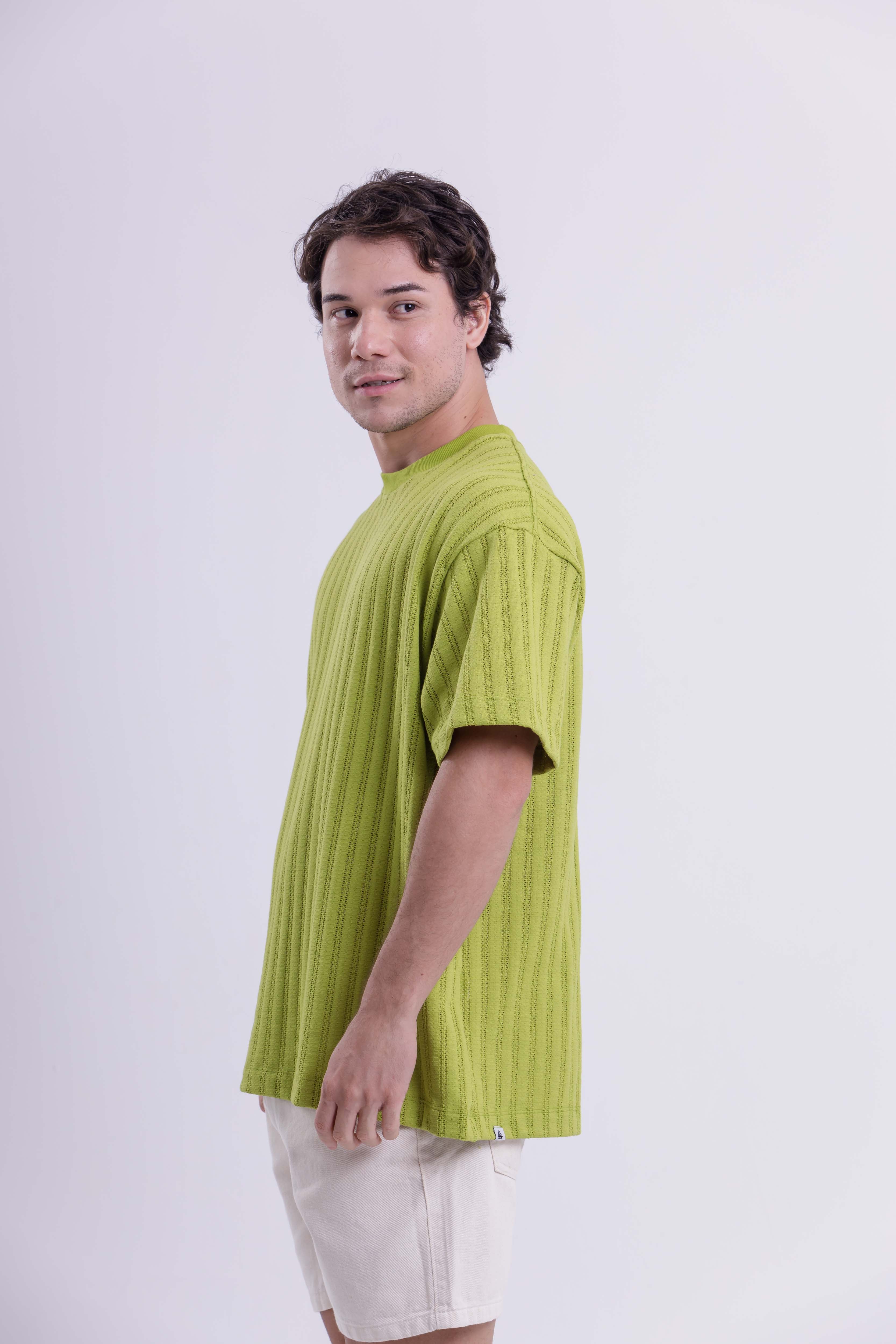 T-Shirt Over Boxy Tricot