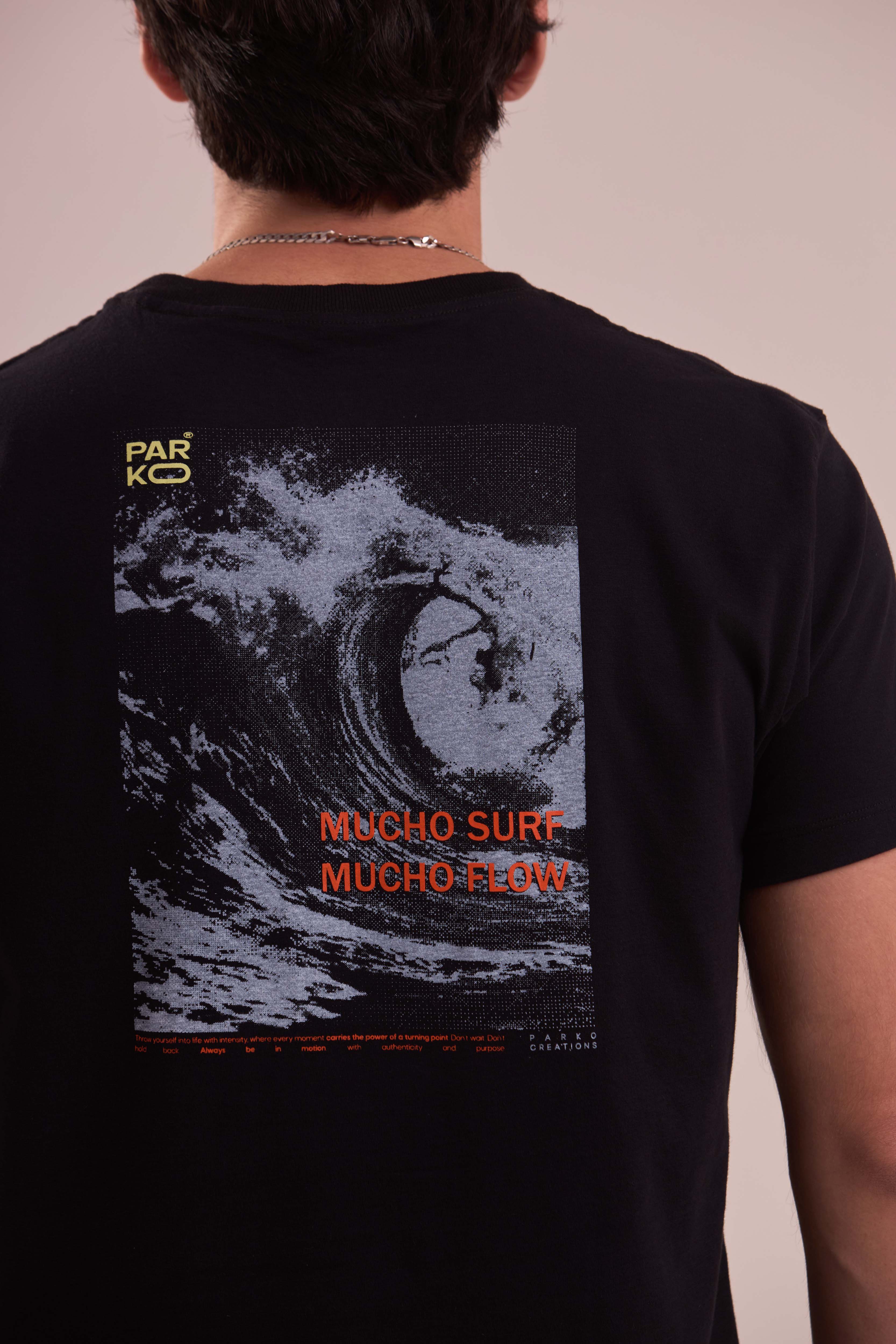Camiseta Classic Mucho Surf