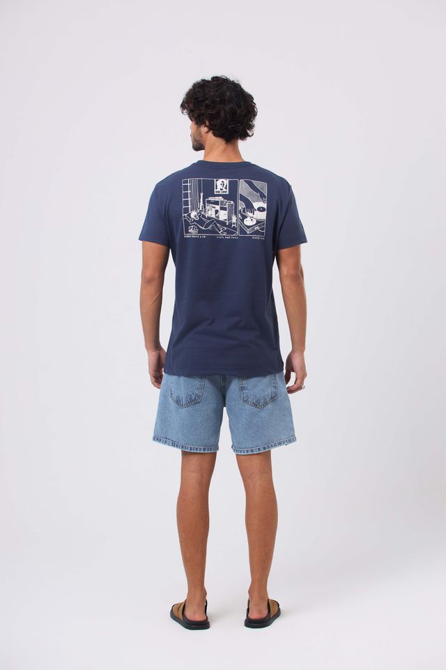 Camiseta Classic Vinyl and Chill