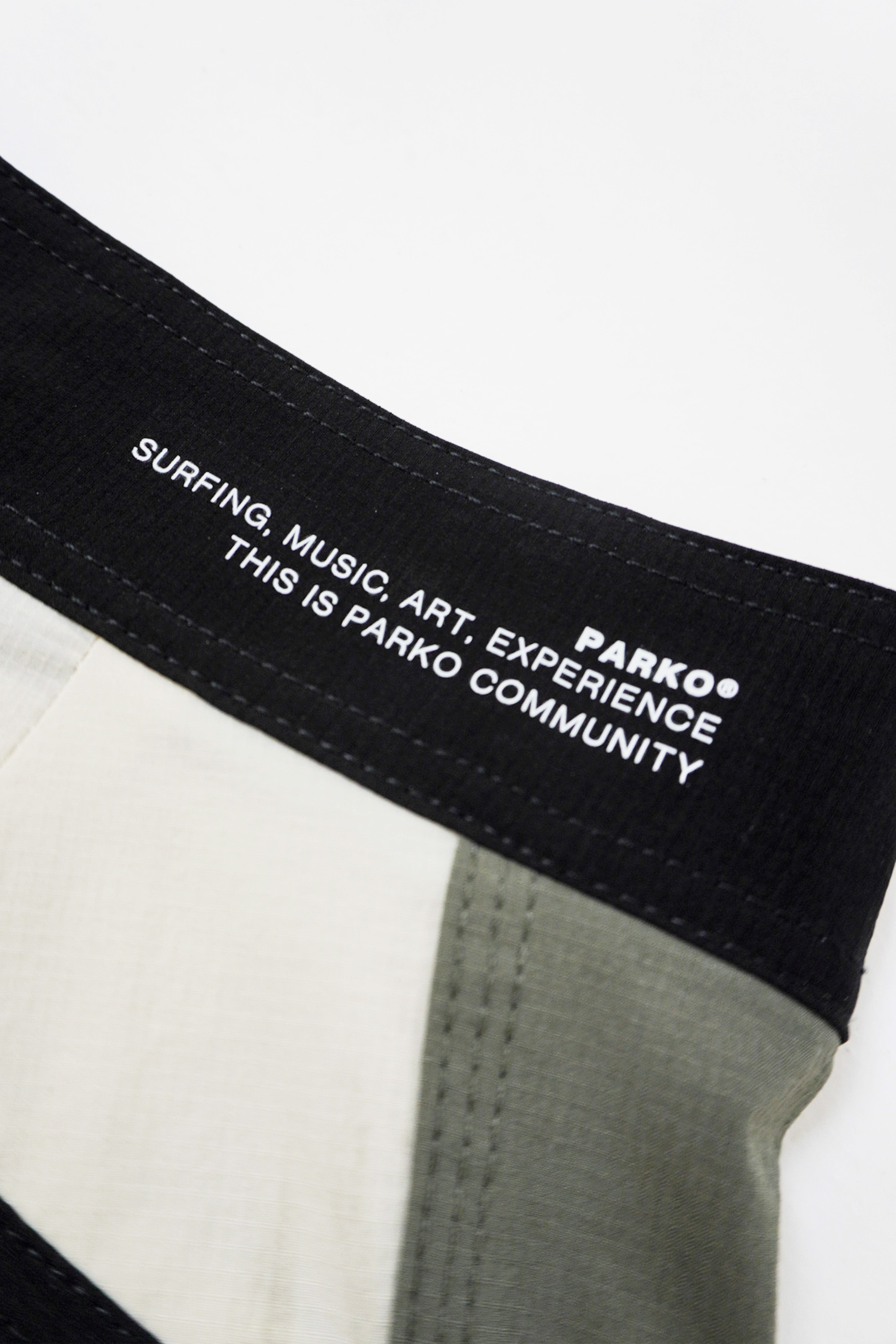 Boardshort 80 & Tal Community Drift