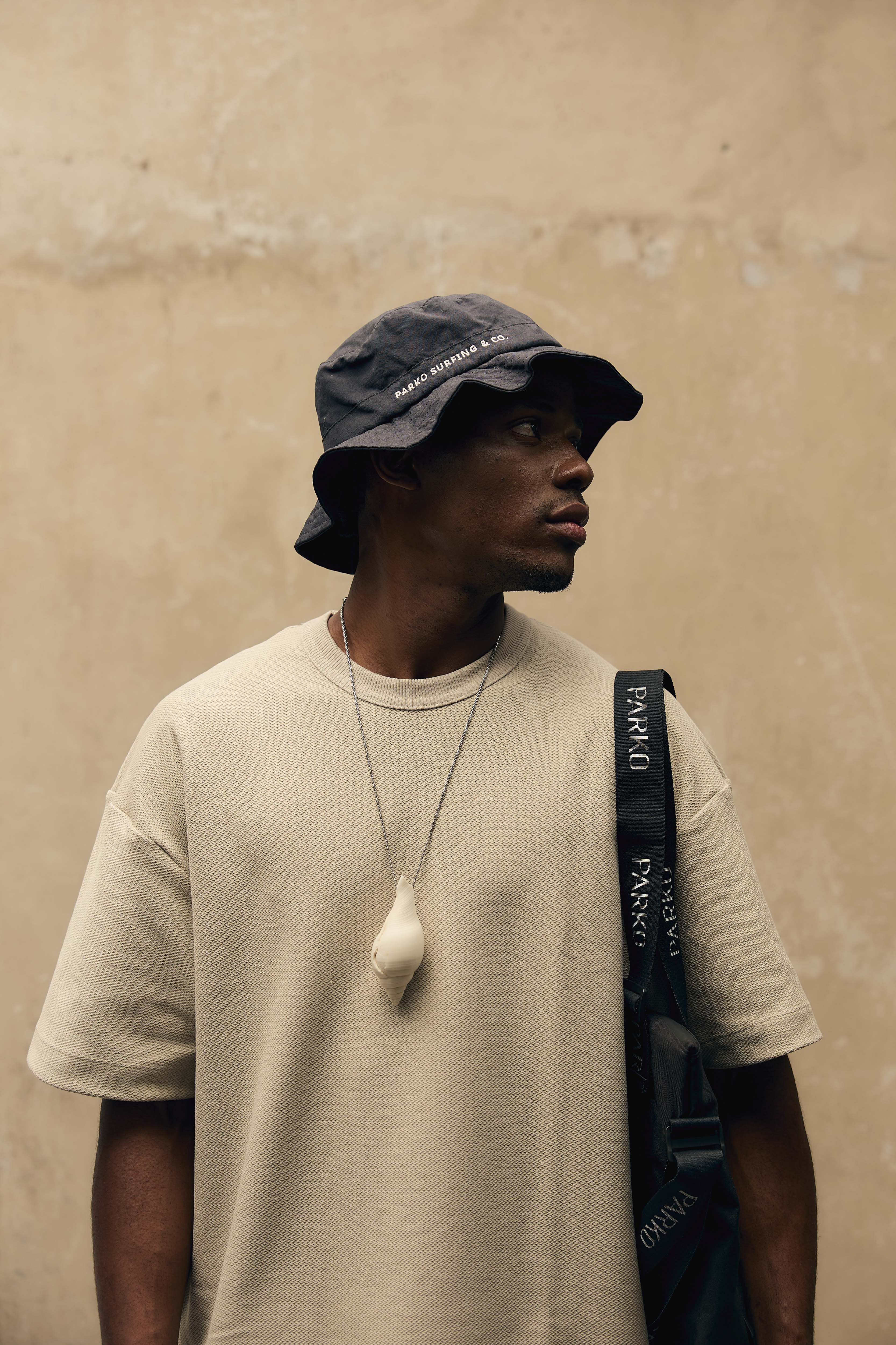 T-Shirt Over Boxy Artisan Bege