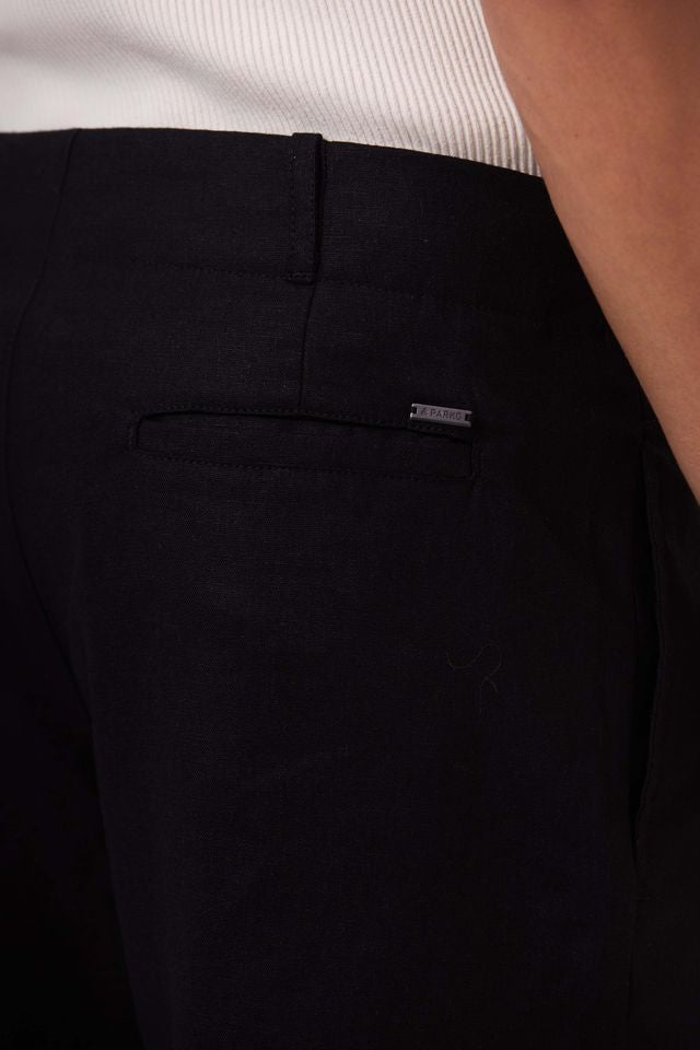 Bermuda de Linho Essential Preto