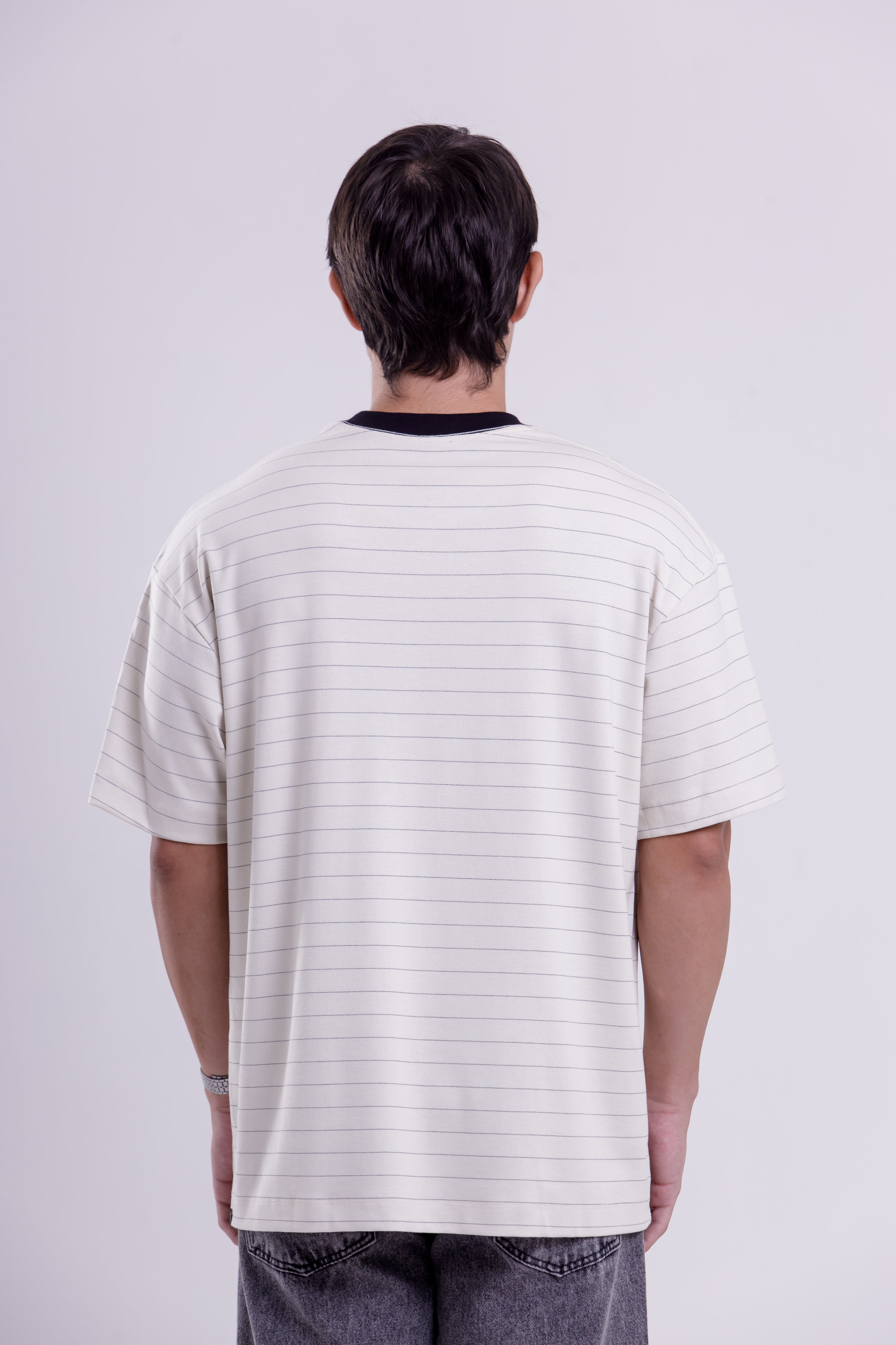 T-shirt Over Boxy Risca Giz