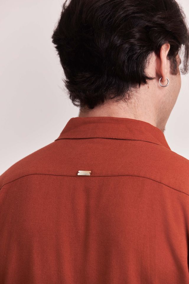 CAMISA ESSENTIAL WASH COGNAC